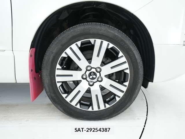 Mitsubishi DELICA 2019-06 7217531-17
