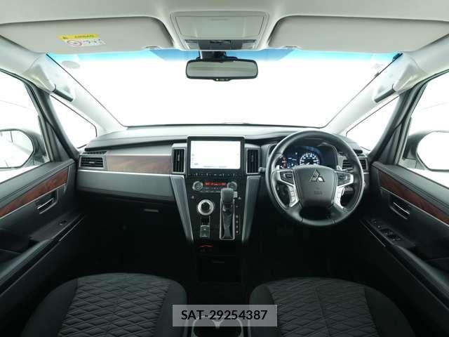 Mitsubishi DELICA 2019-06 7217531-5