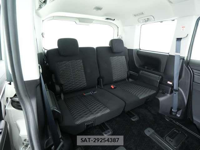 Mitsubishi DELICA 2019-06 7217531-8