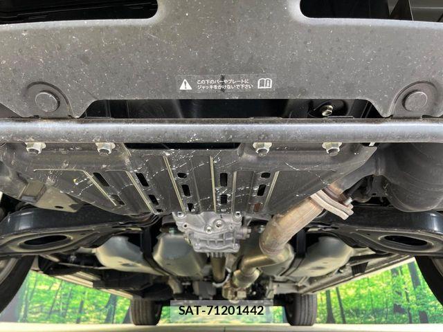 Mitsubishi DELICA 2024-09 7217587-18