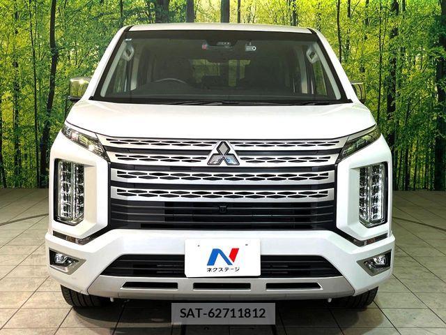 Mitsubishi DELICA 2024-09 7217592-14