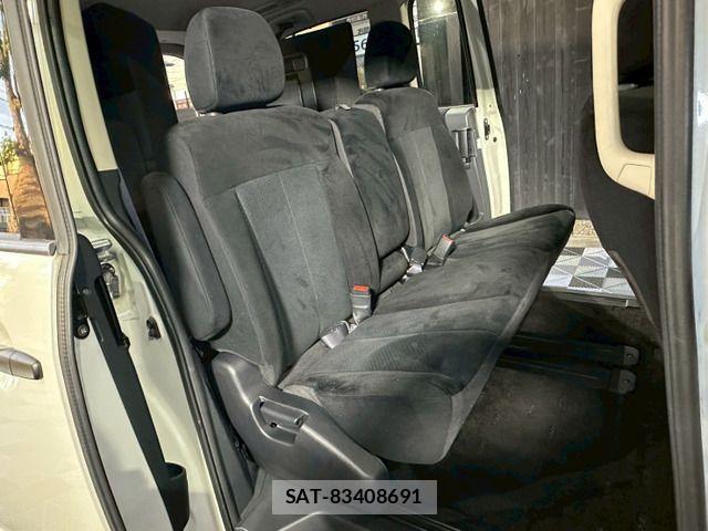 Mitsubishi DELICA 2011-03 7217488-6