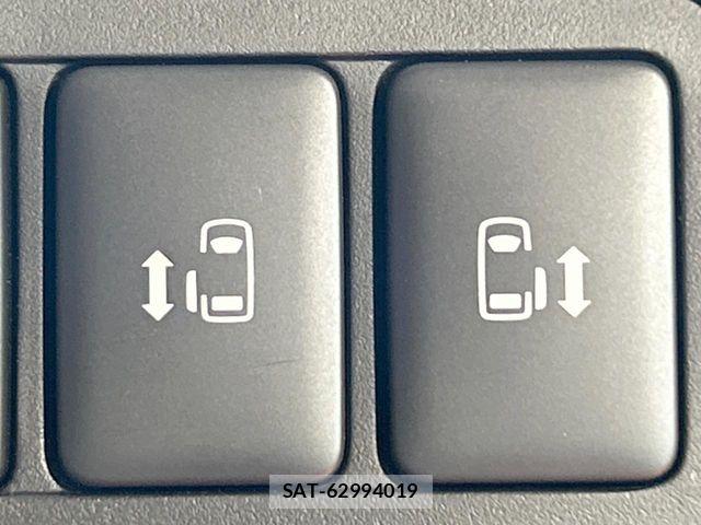 Mitsubishi DELICA 2024-05 7217563-5