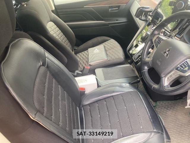Mitsubishi DELICA 2019-03 7217529-13