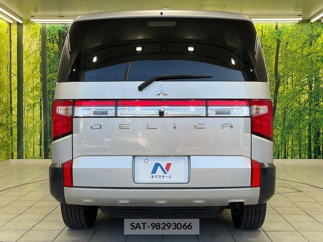 Mitsubishi DELICA 2024-08 7217569-15