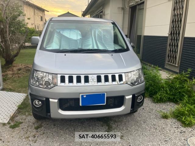Mitsubishi DELICA 2015-05 7217508-0