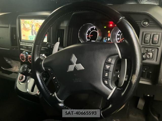 Mitsubishi DELICA 2015-05 7217508-12