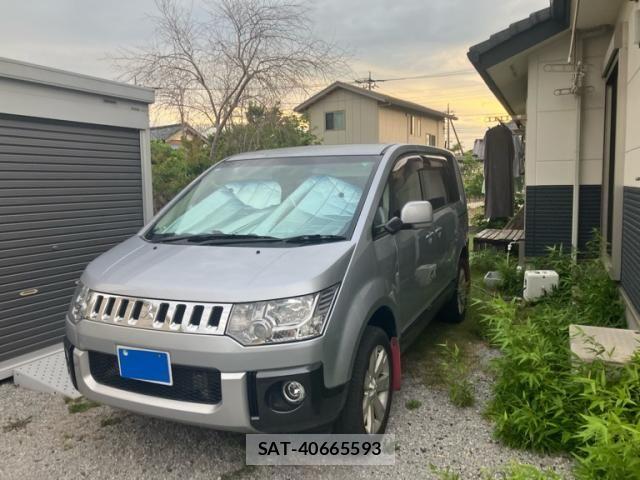 Mitsubishi DELICA 2015-05 7217508-2