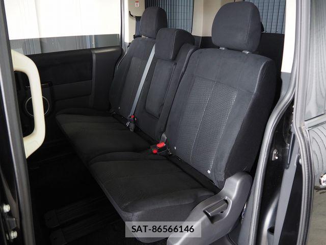 Mitsubishi DELICA 2013-02 7217511-9