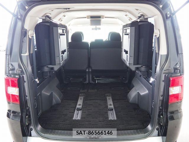 Mitsubishi DELICA 2013-02 7217511-11