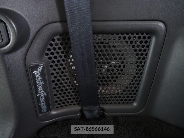 Mitsubishi DELICA 2013-02 7217511-18