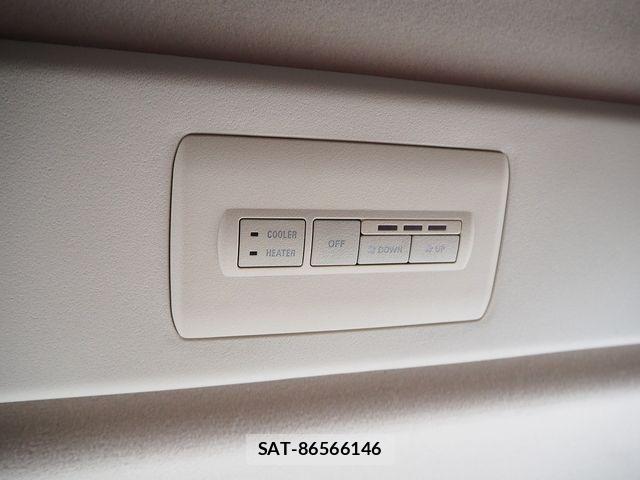 Mitsubishi DELICA 2013-02 7217511-24