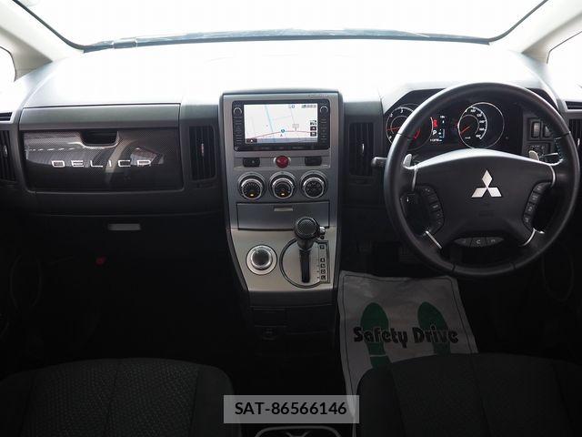 Mitsubishi DELICA 2013-02 7217511-6