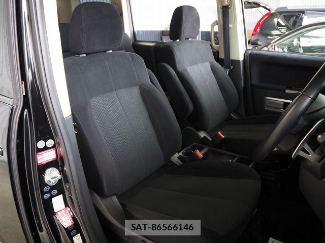 Mitsubishi DELICA 2013-02 7217511-7