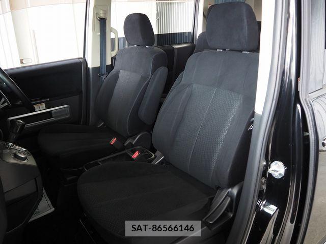 Mitsubishi DELICA 2013-02 7217511-8