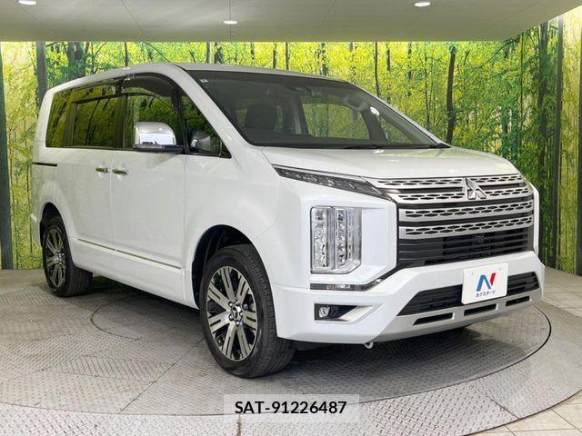 Mitsubishi DELICA 2023-09 7217554-14