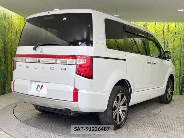 Mitsubishi DELICA 2023-09 7217554-15