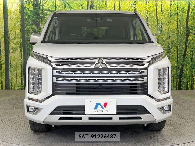 Mitsubishi DELICA 2023-09 7217554-16