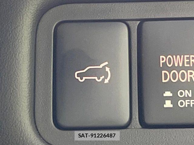 Mitsubishi DELICA 2023-09 7217554-4