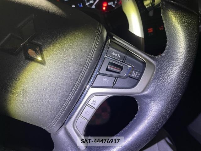 Mitsubishi DELICA 2022-06 7217544-13