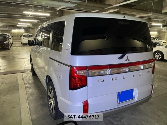 Mitsubishi DELICA 2022-06 7217544-4