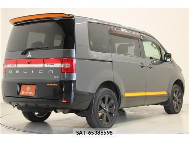 Mitsubishi DELICA 2017-09 7217518-11