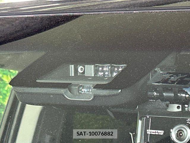 Mitsubishi DELICA 2019-10 7217535-4