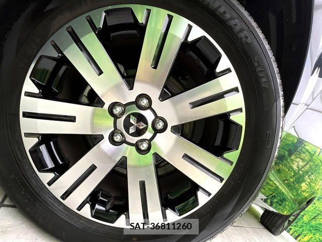 Mitsubishi DELICA 2024-09 7217595-13