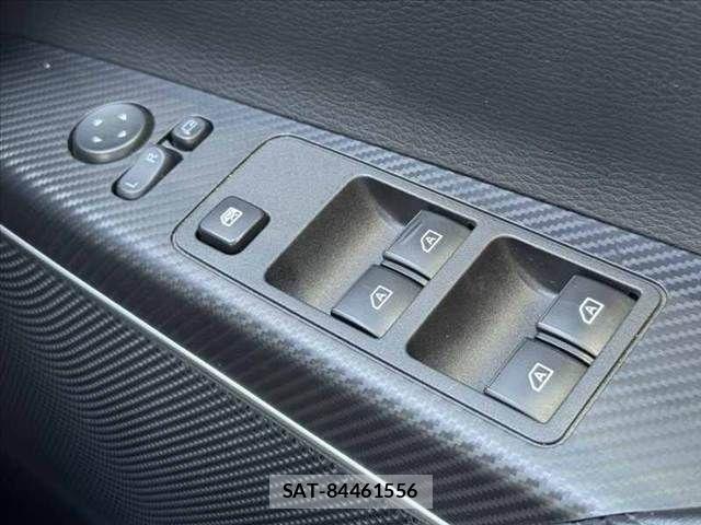 Mitsubishi DELICA 2019-10 7217536-26