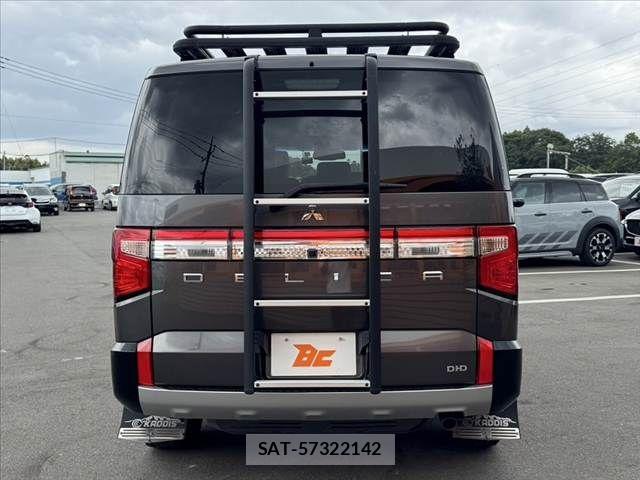 Mitsubishi DELICA 2021-10 7217551-13
