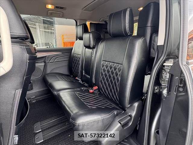 Mitsubishi DELICA 2021-10 7217551-17