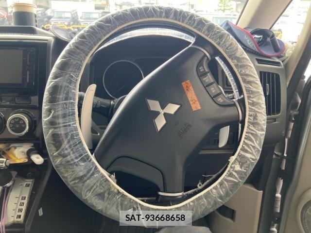 Mitsubishi DELICA 2015-12 7217512-15