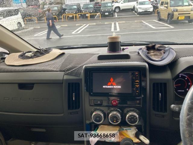 Mitsubishi DELICA 2015-12 7217512-20