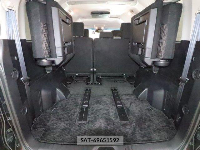 Mitsubishi DELICA 2022-10 7217557-11