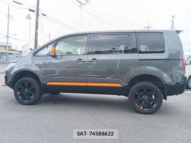 Mitsubishi DELICA 2018-09 7217521-10