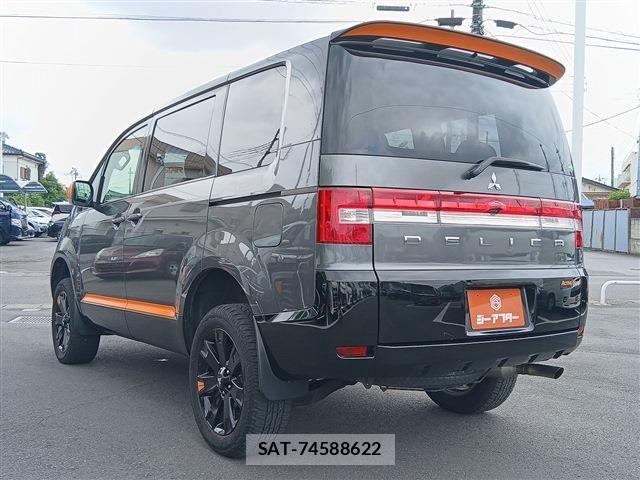 Mitsubishi DELICA 2018-09 7217521-23