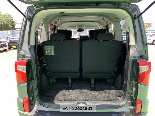 Mitsubishi DELICA 2019-03 7217520-8