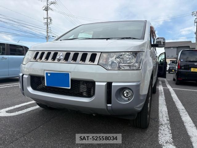 Mitsubishi DELICA 2014-03 7217504-0