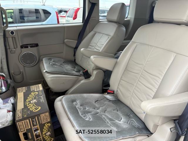 Mitsubishi DELICA 2014-03 7217504-12
