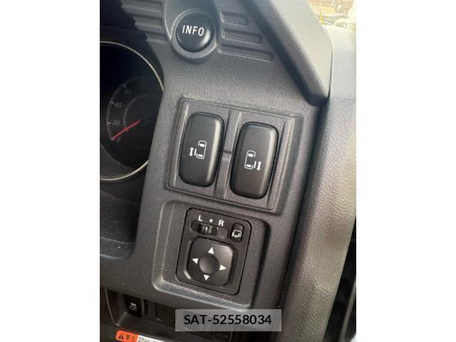 Mitsubishi DELICA 2014-03 7217504-19