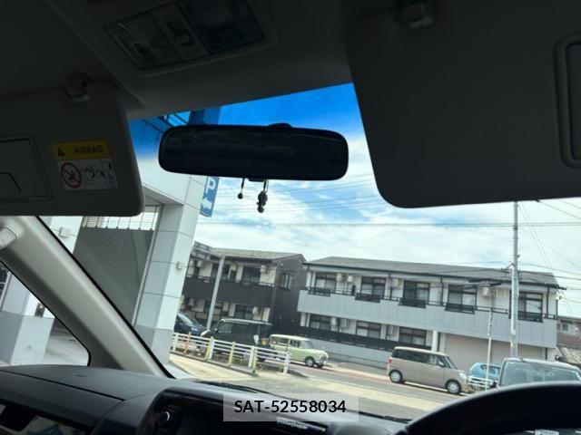Mitsubishi DELICA 2014-03 7217504-21