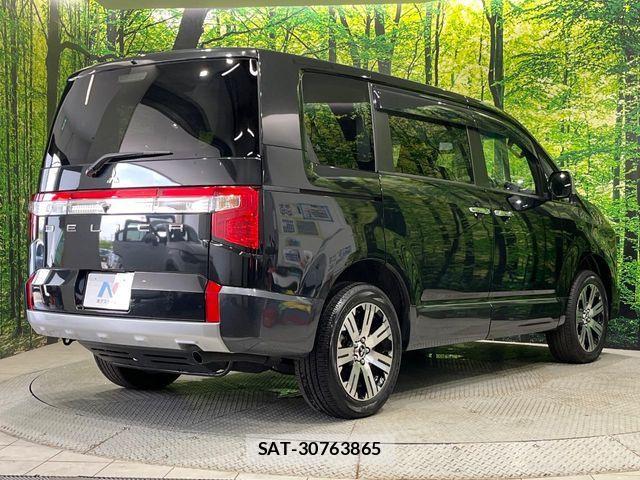 Mitsubishi DELICA 2024-08 7217570-17