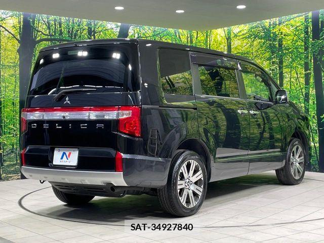 Mitsubishi DELICA 2024-08 7217572-17