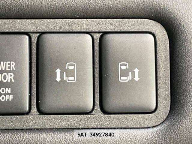 Mitsubishi DELICA 2024-08 7217572-3