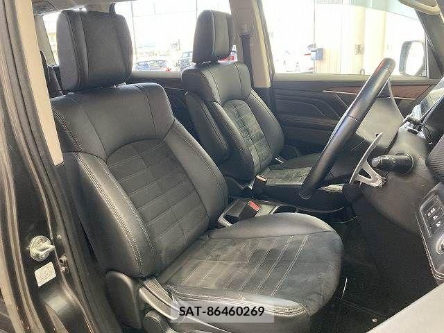 Mitsubishi DELICA 2021-04 7217542-11