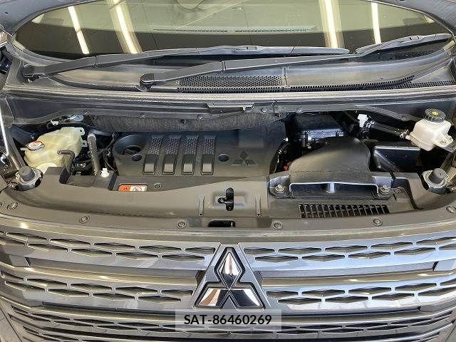 Mitsubishi DELICA 2021-04 7217542-17