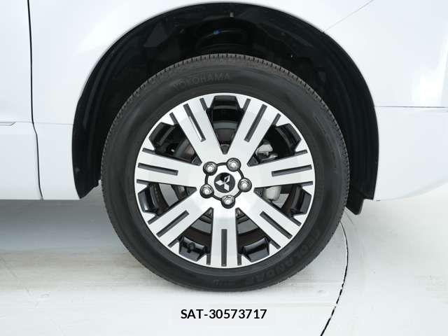 Mitsubishi DELICA 2024-10 7217593-17