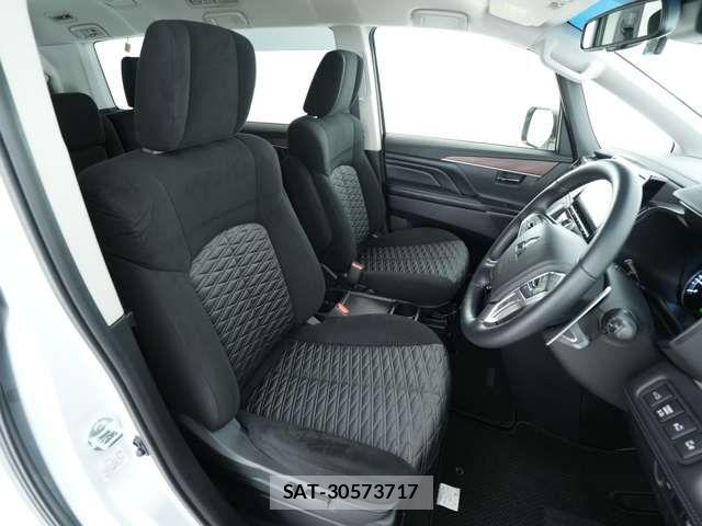 Mitsubishi DELICA 2024-10 7217593-5