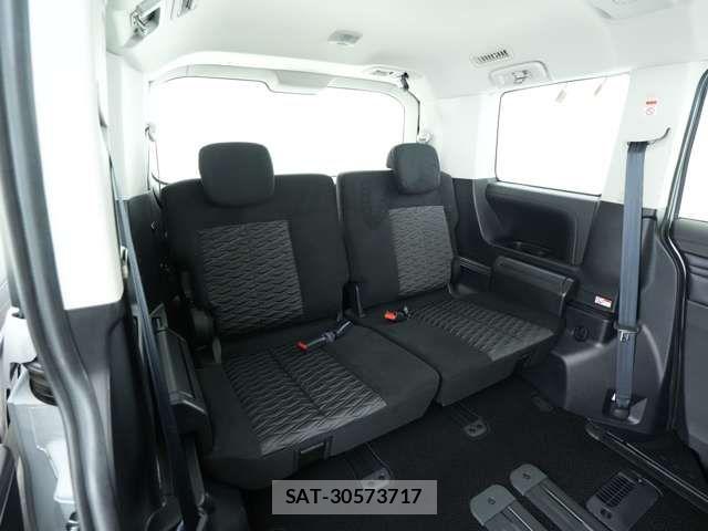 Mitsubishi DELICA 2024-10 7217593-7