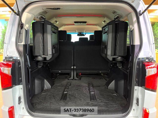 Mitsubishi DELICA 2024-05 7217564-12
